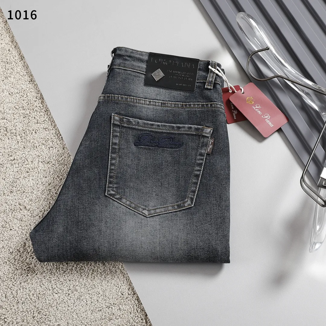 Autumn and winter models: Sizes: 29-42